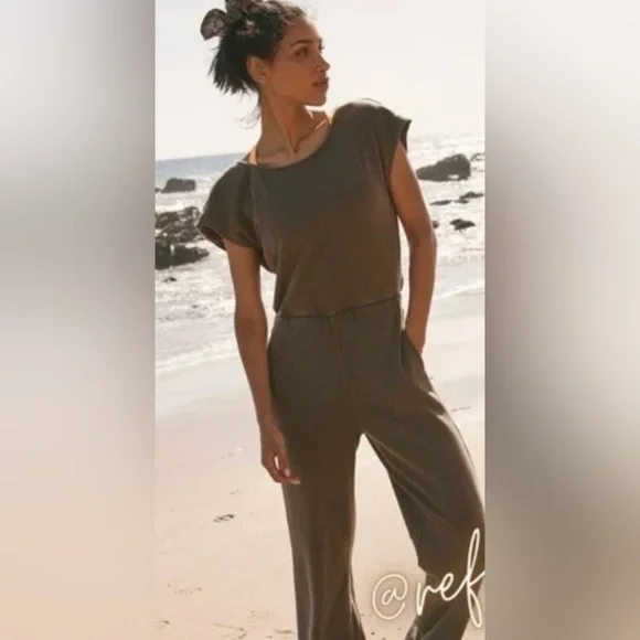 Free People Movement|Free spirit one piece,brown open back jumpsuit;flare leg••• - Picture 2 of 16